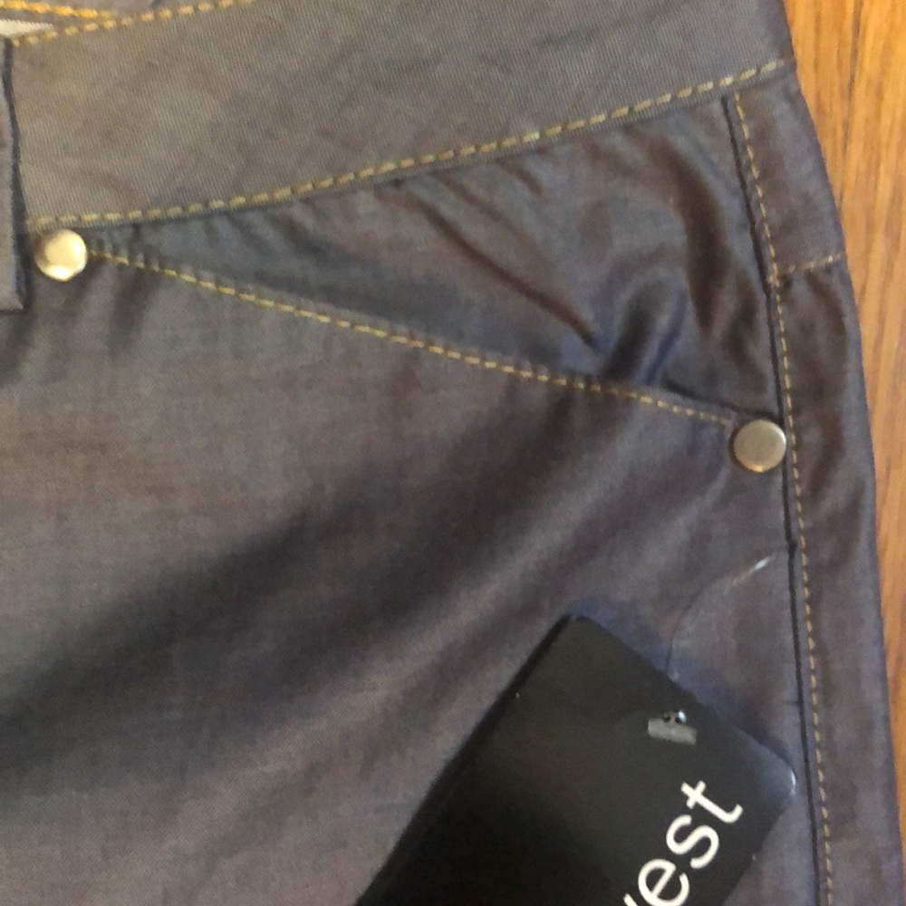 Pants - Picture 3 of 4
